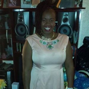 Meet your Posher, Suzette